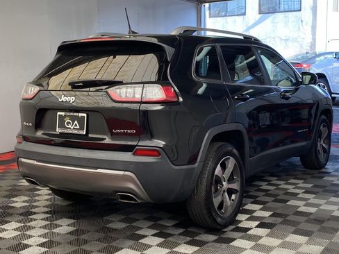 Used 2019 Jeep Cherokee Limited image 6