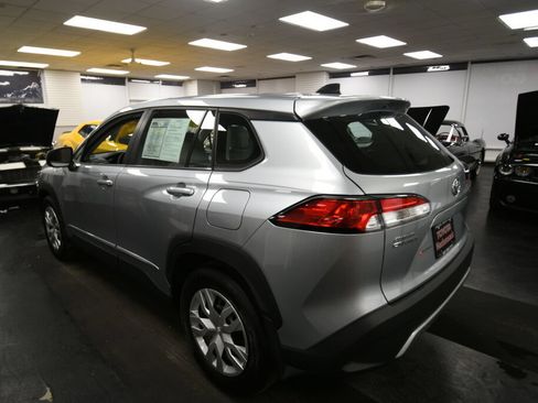 Used 2023 Toyota Corolla Cross L FWD image 5
