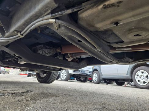 Used 2012 GMC Canyon SLE image 29