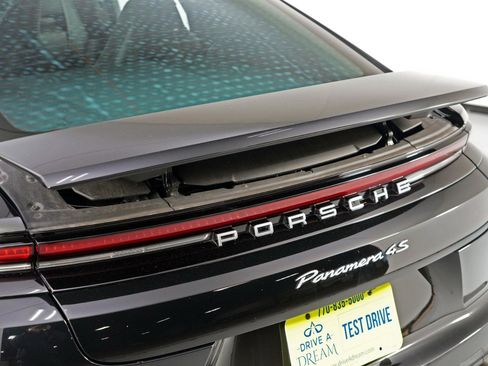 Used 2025 Porsche Panamera 4S w/ Premium Package image 64