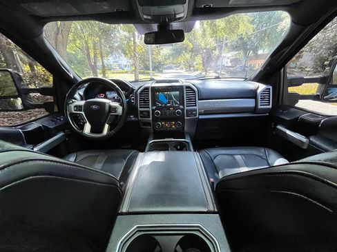 Used 2019 Ford F250 Platinum w/ Platinum Ultimate Package AWD/4WD image 12