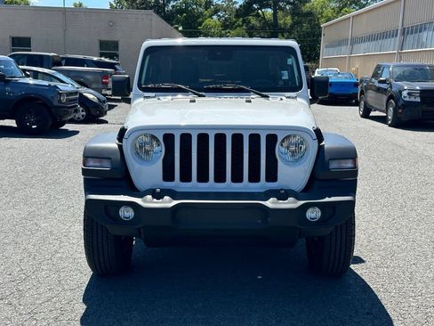 Used 2024 Jeep Wrangler Unlimited Sport AWD/4WD image 11