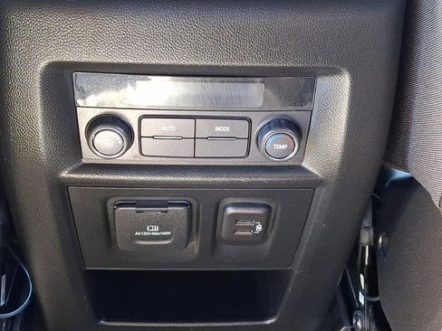 Used 2023 Chevrolet Traverse RS image 12