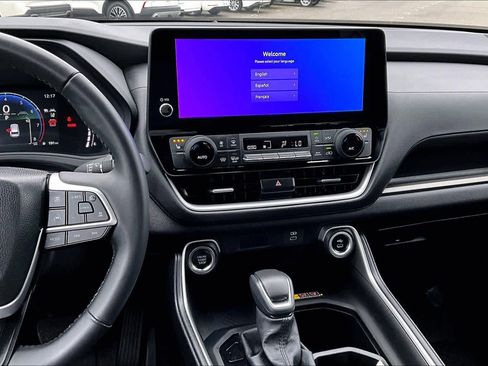 Certified 2025 Toyota Grand Highlander XLE image 6