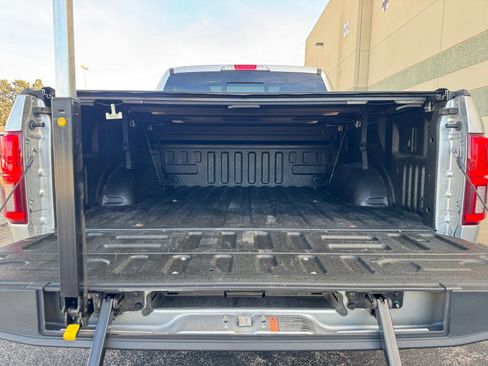 Used 2018 Ford F150 Platinum w/ Equipment Group 701A Luxury image 18