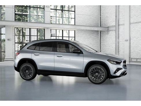 New 2026 Mercedes-Benz GLA 250 4MATIC image 14