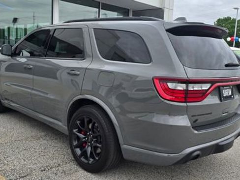 Used 2022 Dodge Durango SRT w/ Technology Group AWD/4WD image 3