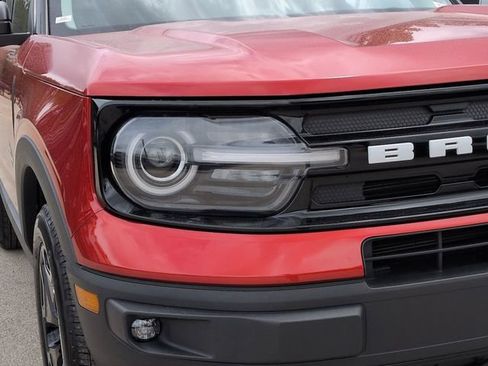 Certified 2024 Ford Bronco Sport Outer Banks w/ Tech Package AWD/4WD image 11