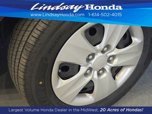 Used 2017 Kia Forte LX FWD image 25
