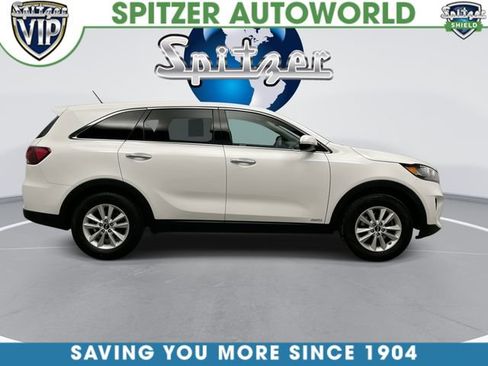 Used 2020 Kia Sorento LX image 12