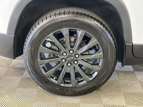 Used 2023 Chevrolet Traverse RS AWD/4WD image 40