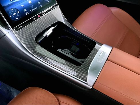 Used 2023 Mercedes-Benz C 300 4MATIC Sedan image 16