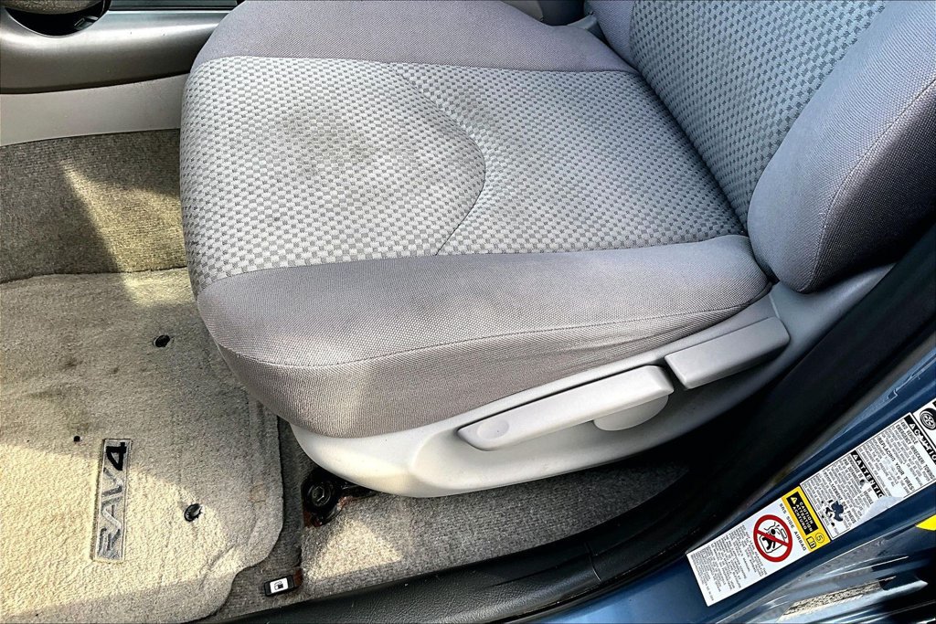 Used 2008 Toyota RAV4 4WD image 38