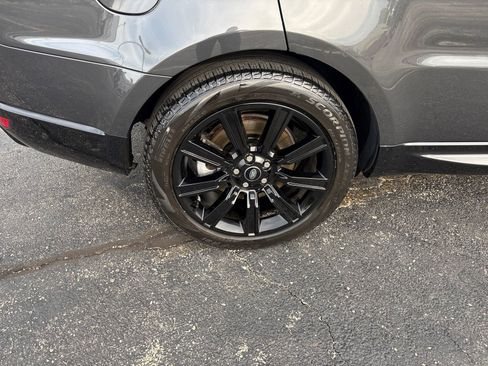 Used 2022 Land Rover Range Rover Sport HSE Silver Edition image 32