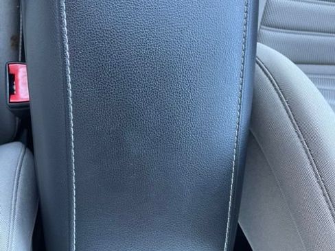 Used 2018 Ford Fusion S FWD image 31