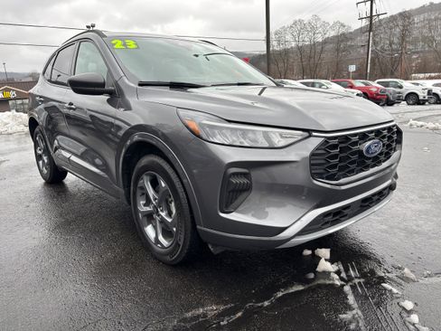 Used 2023 Ford Escape ST-Line w/ Tech Pack #1 AWD/4WD image 1