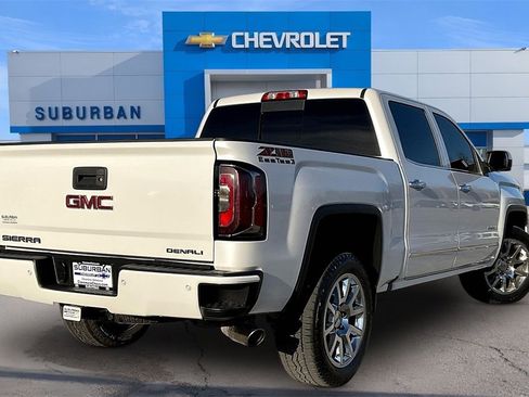 Used 2017 GMC Sierra 1500 Denali image 2