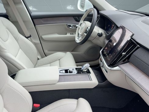 New 2026 Volvo XC90 T8 Ultra w/ Protection Package Premier AWD/4WD image 26