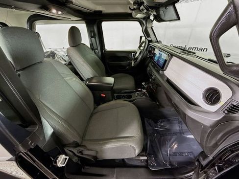 Used 2024 Jeep Wrangler Sport S image 21