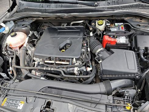 Used 2020 Ford Escape SE FWD image 28