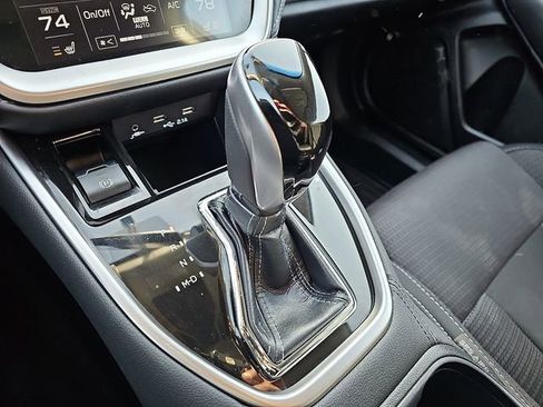 Used 2022 Subaru Outback Premium image 15