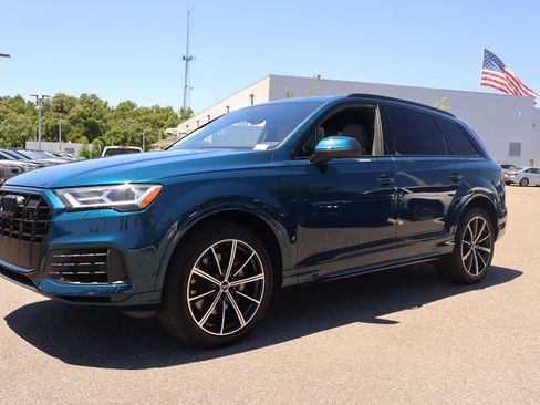 Used 2021 Audi Q7 3.0T Premium Plus AWD/4WD image 4