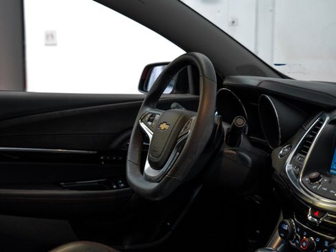 Used 2015 Chevrolet SS image 19