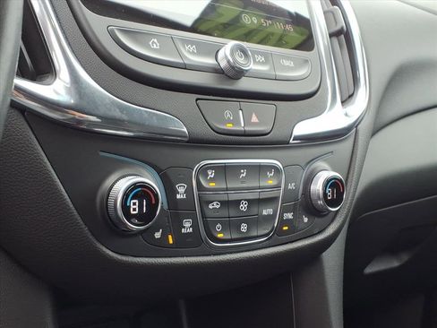 Used 2022 Chevrolet Equinox LT image 14