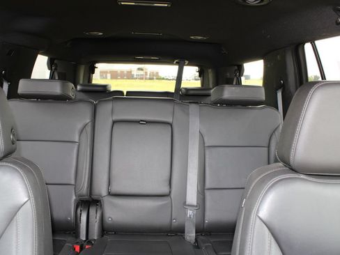 Used 2024 Chevrolet Tahoe LT RWD image 15