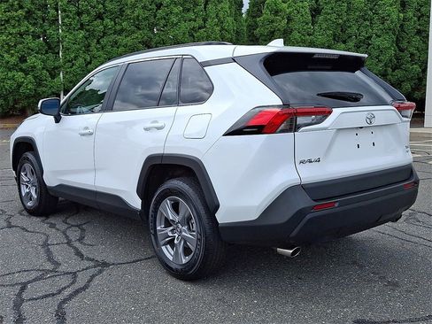 Used 2024 Toyota RAV4 XLE image 4
