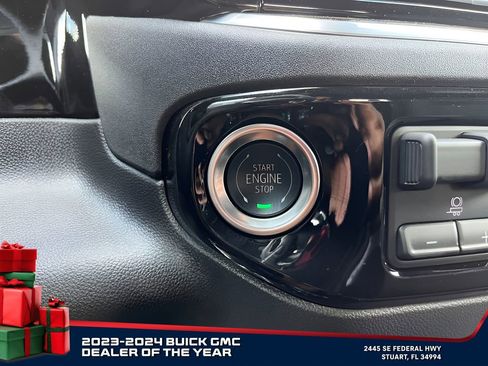 New 2025 GMC Sierra 1500 Elevation image 51