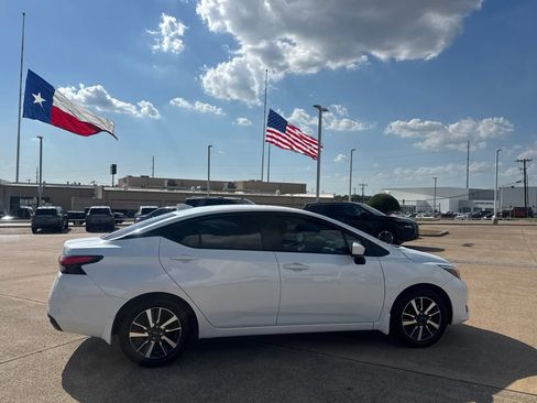 Certified 2025 Nissan Versa SV w/ Trunk Package FWD image 27