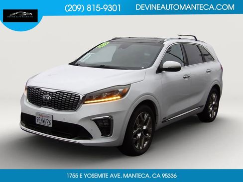 Used 2019 Kia Sorento SX image 3