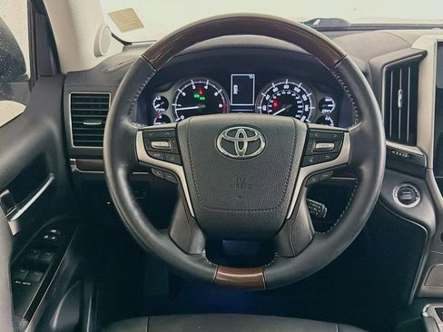 Used 2016 Toyota Land Cruiser AWD/4WD image 14