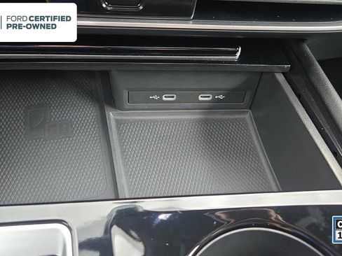 Used 2024 Volkswagen Atlas Cross Sport SE AWD/4WD image 16