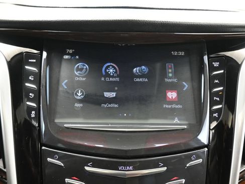 Used 2020 Cadillac Escalade Luxury w/ LPO, Radiant Package AWD/4WD image 18