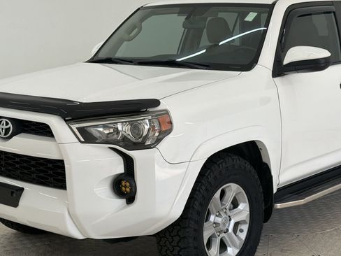 Used 2016 Toyota 4Runner SR5 RWD image 21