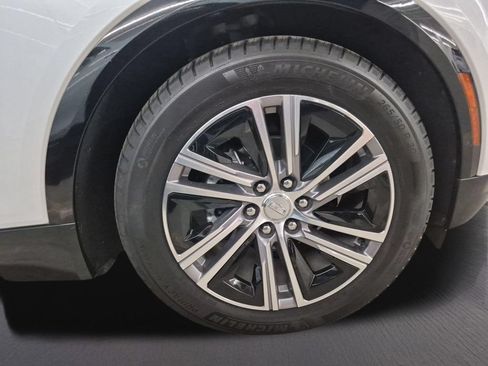 Certified 2024 Cadillac Lyriq Luxury AWD/4WD image 16