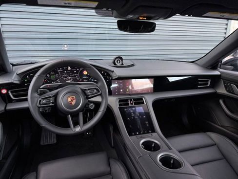 New 2025 Porsche Taycan 4S image 28