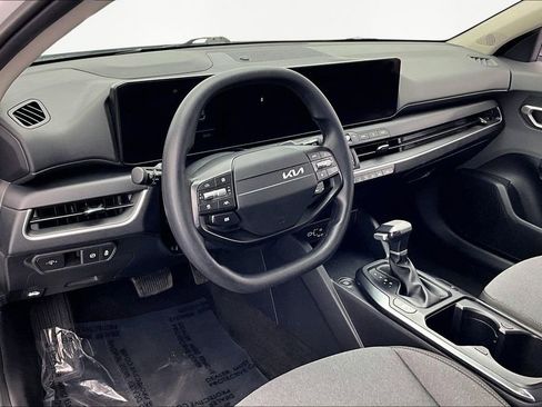 Used 2025 Kia K4 LXS image 14