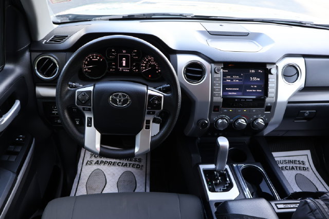 Used 2020 Toyota Tundra SR5 w/ SR5 Upgrade Package AWD/4WD image 6