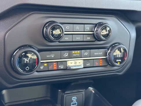 New 2025 Ford Bronco Outer Banks image 21