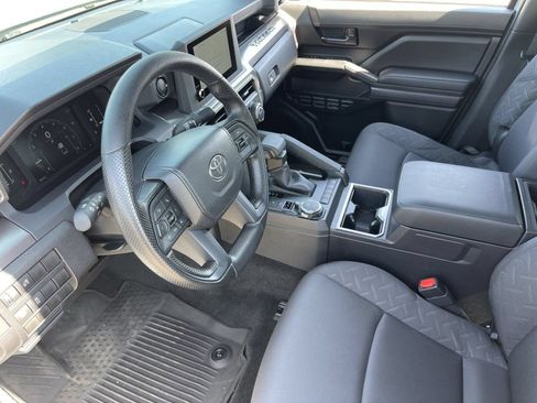 Used 2026 Toyota Tacoma SR5 AWD/4WD image 17