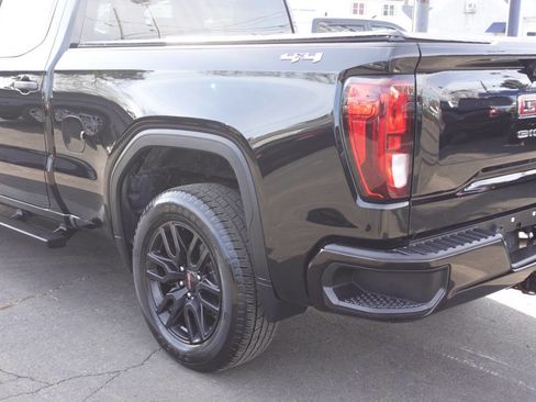 Used 2022 GMC Sierra 1500 Pro w/ Pro Value Package image 9