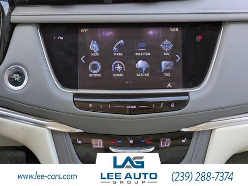 Used 2017 Cadillac XT5 Luxury w/ Driver Awareness Package image 16