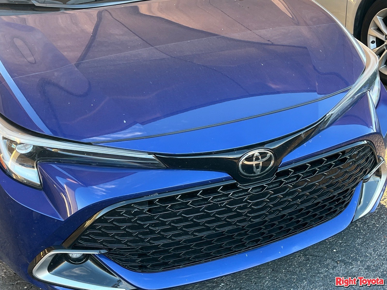 Used 2024 Toyota Corolla XSE FWD image 7