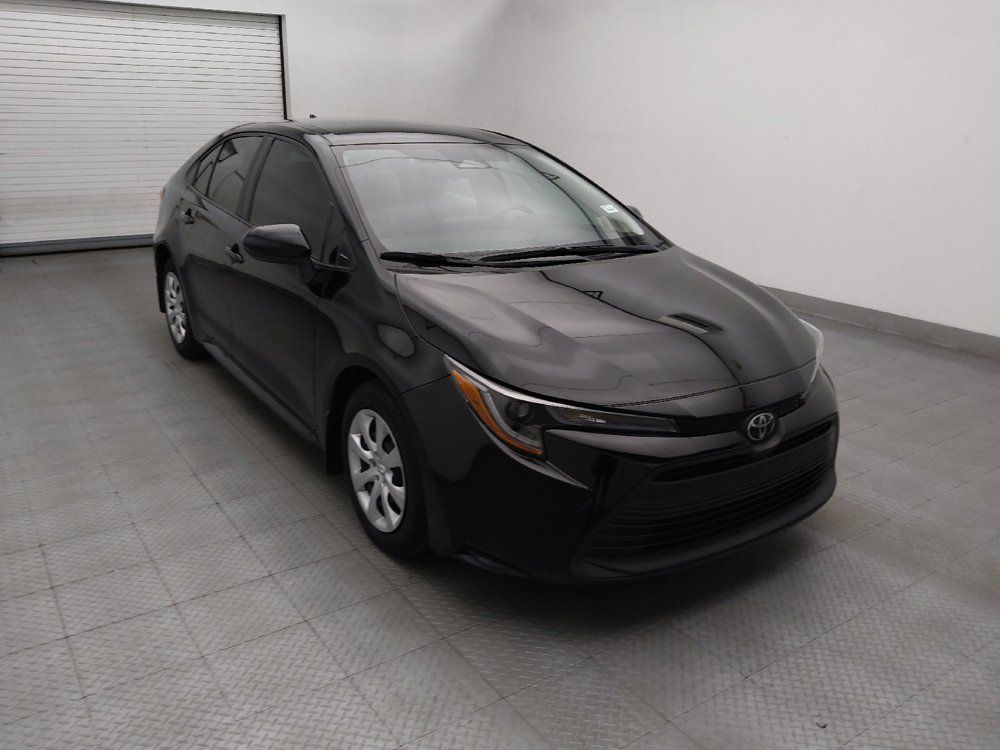Used 2025 Toyota Corolla LE FWD image 13