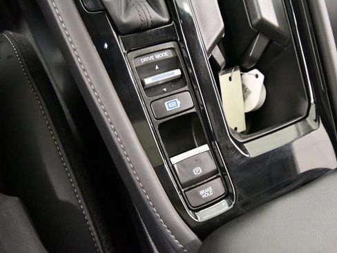 Certified 2025 Honda Accord Touring image 29