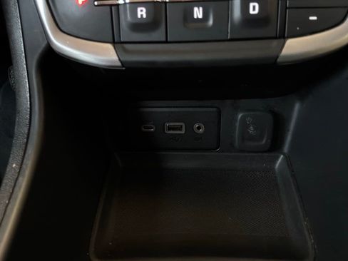 Used 2024 GMC Terrain SLE FWD image 22
