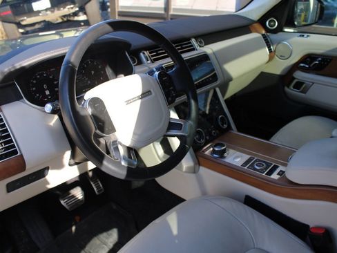 Used 2022 Land Rover Range Rover Westminster Edition image 5